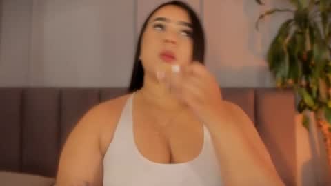 Alejandra online show from June 23, 2026, 8:07 pm