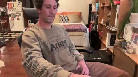 pluto online show from April 4, 2026, 10:29 pm