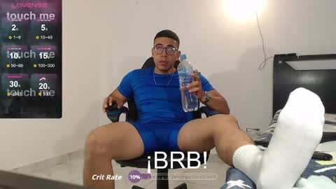 alejandrocock online show from April 28, 2026, 10:31 am