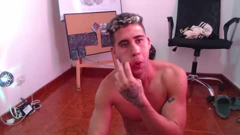 Snapshot of alejandrojf_00 chatting on January 19, 2025, 10:17 pm Daiki jack online show from January 19, 2025, 10:17 pm