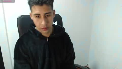 Snapshot of alejandrojf_00 chatting on February 20, 2025, 11:43 pm Daiki jack online show from February 20, 2025, 11:43 pm