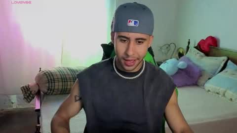 Snapshot of alejandrojf_00 chatting on October 1, 2025, 2:23 pm Daiki jack online show from October 1, 2025, 2:23 pm