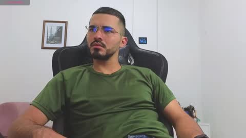 Snapshot of alejandroo_7 chatting on November 19, 2025, 7:58 pm alejandroo_7 online show from November 19, 2025, 7:58 pm