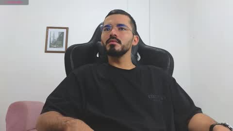 Snapshot of alejandroo_7 chatting on December 3, 2025, 5:44 pm alejandroo_7 online show from December 3, 2025, 5:44 pm