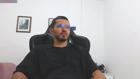Snapshot of alejandroo_7 chatting on December 5, 2025, 6:37 pm alejandroo_7 online show from December 5, 2025, 6:37 pm