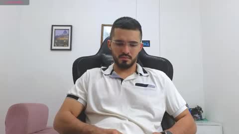 Snapshot of alejandroo_7 chatting on December 13, 2025, 9:09 pm alejandroo_7 online show from December 13, 2025, 9:09 pm