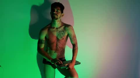 Snapshot of alejandrostorm chatting on February 14, 2025, 1:34 am Alejo online show from February 14, 2025, 1:34 am