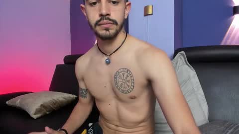 Snapshot of alejandrostorm chatting on October 26, 2025, 2:56 pm Alejo online show from October 26, 2025, 2:56 pm