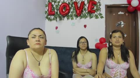 Snapshot of alejita_smithh chatting on February 17, 2025, 3:47 am zoe and Kataleya online show from February 17, 2025, 3:47 am