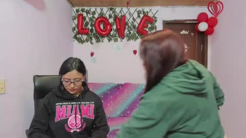 Snapshot of alejita_smithh chatting on March 7, 2025, 3:18 pm zoe and Kataleya online show from March 7, 2025, 3:18 pm