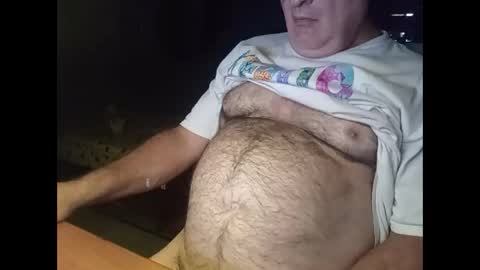 alejito16 online show from April 22, 2026, 5:43 am