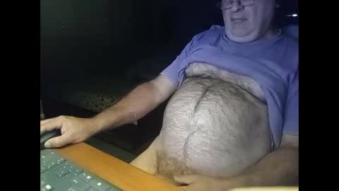 alejito16 online show from April 24, 2026, 6:38 am