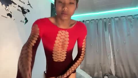 Snapshot of alejo_cute chatting on May 27, 2026, 1:52 pm alejo_cute online show from May 27, 2026, 1:52 pm