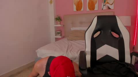 alejo_exotic online show from May 31, 2026, 6:09 pm
