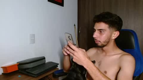 Snapshot of alejo_hot23 chatting on May 8, 2026, 3:01 am David online show from May 8, 2026, 3:01 am