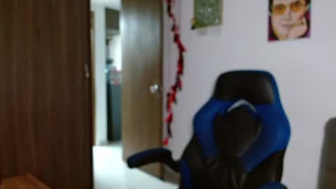 Snapshot of alejo_hot23 chatting on June 11, 2026, 2:53 am David online show from June 11, 2026, 2:53 am
