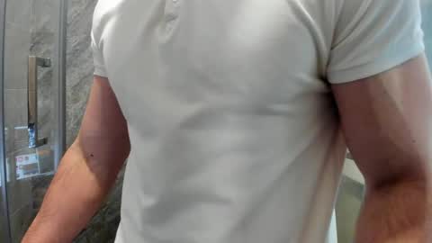 aleks_brown online show from May 18, 2026, 4:24 pm