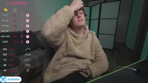 Snapshot of aleks_fisher chatting on October 15, 2025, 5:13 pm Alex and Linar online show from October 15, 2025, 5:13 pm