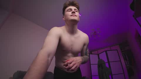 Snapshot of aleks_fisher chatting on November 24, 2025, 11:15 pm Alex and Linar online show from November 24, 2025, 11:15 pm