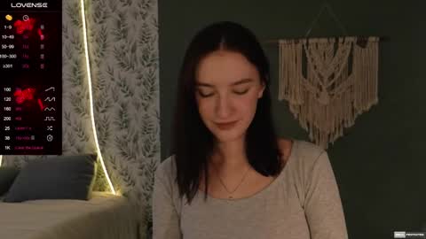 Alena online show from February 6, 2025, 12:37 pm