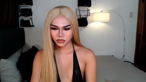 Snapshot of alenajones chatting on January 25, 2025, 8:42 am alenajones online show from January 25, 2025, 8:42 am