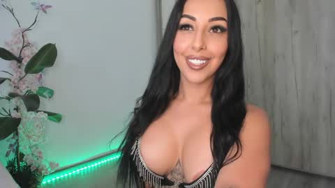 Snapshot of alenakeys chatting on June 7, 2026, 7:56 am AlenaKeys online show from June 7, 2026, 7:56 am
