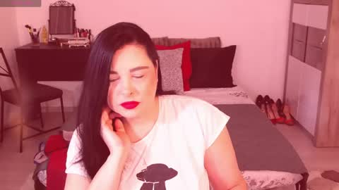 Alenni online show from May 7, 2026, 2:50 am