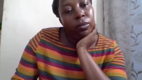 Snapshot of alesha_ chatting on May 13, 2026, 8:01 am Noreen Kennth and Emilly online show from May 13, 2026, 8:01 am