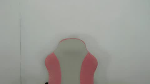 Snapshot of alesha_vibe_me chatting on June 13, 2026, 3:32 pm alesha_vibe_me online show from June 13, 2026, 3:32 pm
