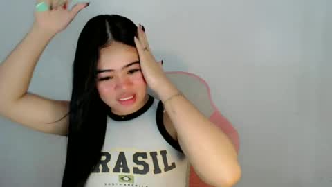 Snapshot of alesha_vibe_me chatting on June 15, 2026, 3:25 pm alesha_vibe_me online show from June 15, 2026, 3:25 pm