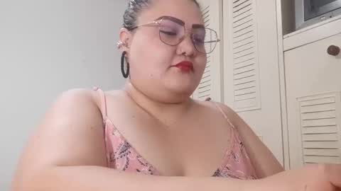 Snapshot of alesia_jones01 chatting on February 12, 2026, 5:24 am Alesia jones01 online show from February 12, 2026, 5:24 am