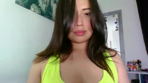 QUEEN OFF MILk  IM BACK  15 NOV online show from February 10, 2026, 11:20 pm