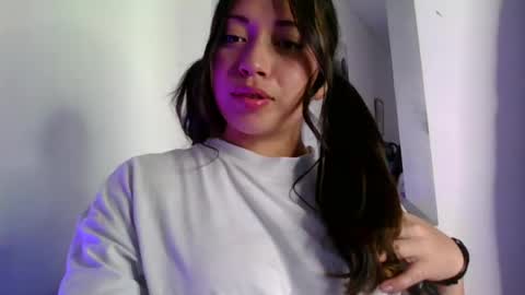 Snapshot of aleska_dollx chatting on June 4, 2026, 10:49 pm QUEEN OFF MILk IM BACK 15 NOV online show from June 4, 2026, 10:49 pm