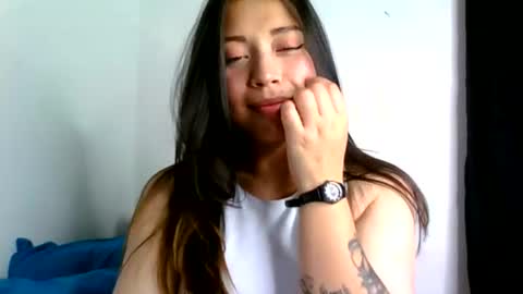 Snapshot of aleska_dollx chatting on June 14, 2026, 10:23 pm QUEEN OFF MILk IM BACK 15 NOV online show from June 14, 2026, 10:23 pm