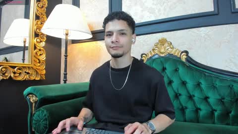 Snapshot of aless_king chatting on April 6, 2026, 2:18 pm Alessandro King online show from April 6, 2026, 2:18 pm