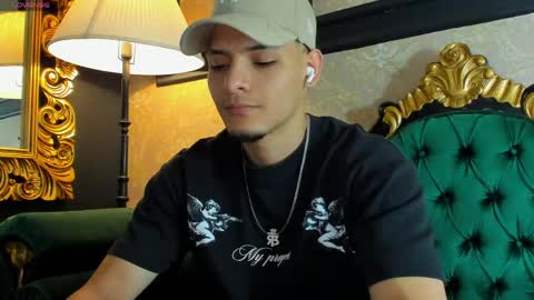 Snapshot of aless_king chatting on May 12, 2026, 12:08 am Alessandro King online show from May 12, 2026, 12:08 am