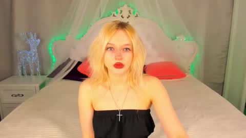 alessakiss online show from December 18, 2025, 8:42 am