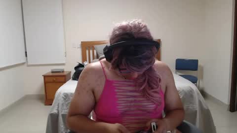 Snapshot of alessalindo840 chatting on June 23, 2026, 8:12 am AlessaBabyGirl840 online show from June 23, 2026, 8:12 am