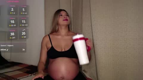 Snapshot of alessandrabloom chatting on May 12, 2026, 8:00 am Alessandra Bloom online show from May 12, 2026, 8:00 am