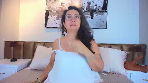 Snapshot of alessandraleroy chatting on July 15, 2026, 12:21 pm Alessandra online show from July 15, 2026, 12:21 pm