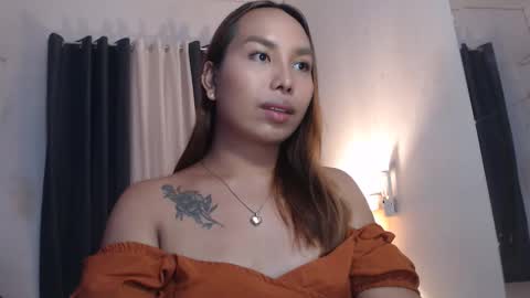 Snapshot of alessandramore chatting on May 24, 2026, 5:18 pm Alessandra online show from May 24, 2026, 5:18 pm
