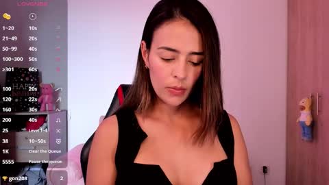 Snapshot of alessandramoreli chatting on November 28, 2025, 8:11 pm AlessandraMoreli Its my birthday online show from November 28, 2025, 8:11 pm