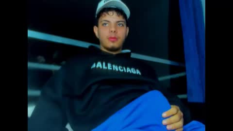 Snapshot of alessandro__777 chatting on October 2, 2025, 6:20 am Alessandro online show from October 2, 2025, 6:20 am