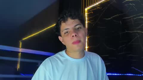 Alessandro online show from July 7, 2026, 5:43 am