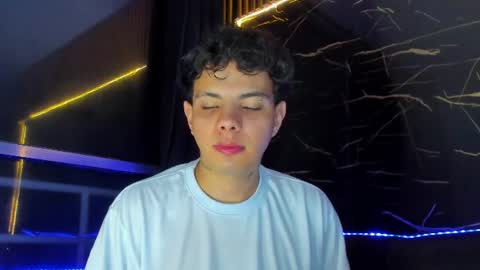 Alessandro online show from July 7, 2026, 6:47 am