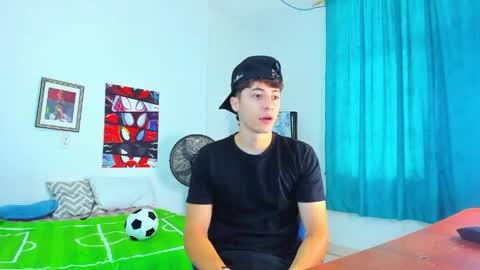 Alessandro Dybala online show from May 27, 2026, 12:35 pm