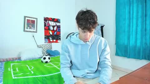 Alessandro Dybala online show from June 3, 2026, 12:19 pm