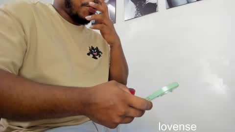 Snapshot of alessandro_hamed chatting on May 29, 2026, 2:15 pm alessandro hamed online show from May 29, 2026, 2:15 pm