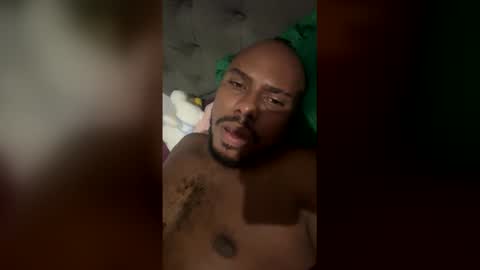 Snapshot of alessandro_hamed chatting on June 1, 2026, 2:24 am alessandro hamed online show from June 1, 2026, 2:24 am