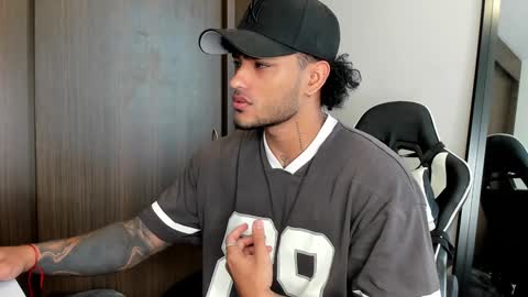 Snapshot of alessandro_vanni chatting on January 9, 2025, 12:52 pm Alessandro Vanni online show from January 9, 2025, 12:52 pm